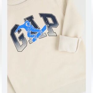 GAP Off-White Sweatshirt with Blue Skateboard Graphic